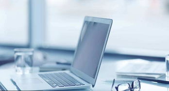 从编程梦想到软件王国 一位大学生创业者的征程